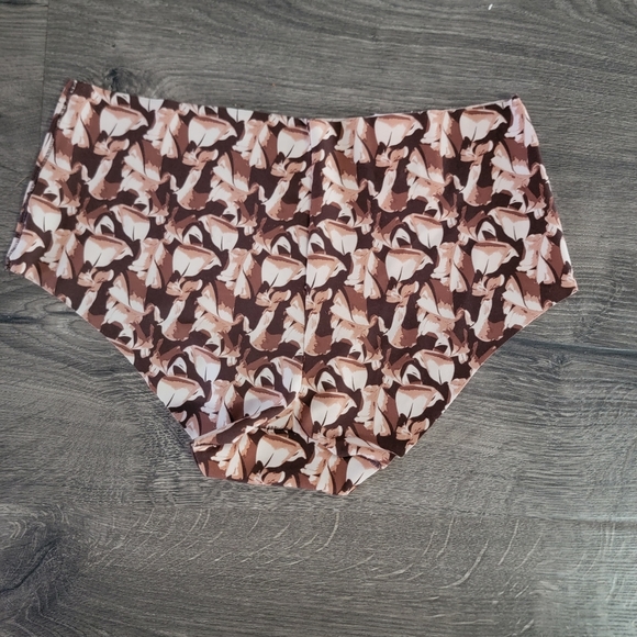 Women's Calvin Klein panties size S NWT - Picture 4 of 4